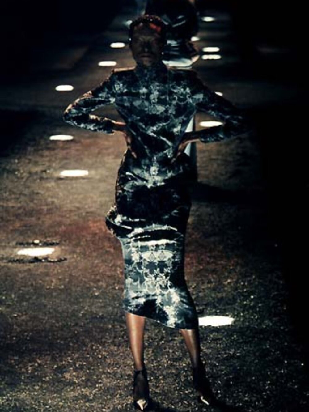 Archival Alexander McQueen Runway Joan Jacquard Jacket size IT 44 - US 8 - UK 12 - Picture 9 of 9